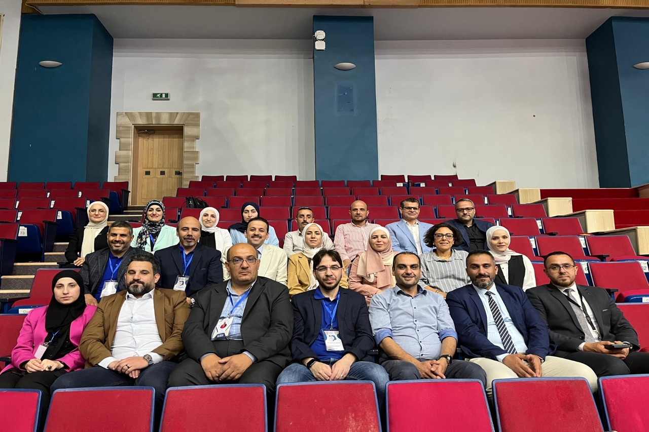 جامعة عمان العربية تتميز في مسابقة "IEEE Jordan AI Modeling Hackathon"3