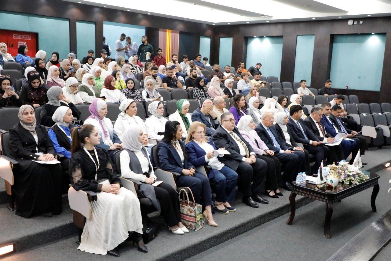 جامعة عمان العربية تنظم يومًا علميًا حول المسؤولية القانونية والمهنية للصيدلاني2