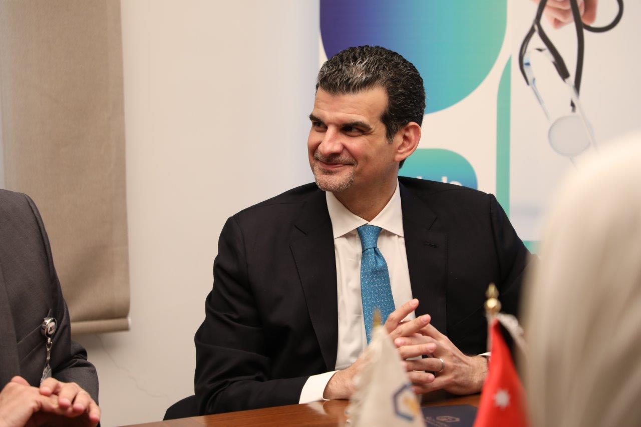 " عمان العربية" توقع اتفاقية تعاون مع مستشفى الرشيد لتدريب طلبة كلية الصيدلة وتأهيلهم لسوق العمل9