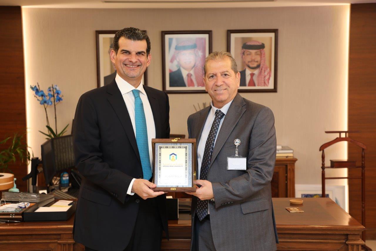 " عمان العربية" توقع اتفاقية تعاون مع مستشفى الرشيد لتدريب طلبة كلية الصيدلة وتأهيلهم لسوق العمل10