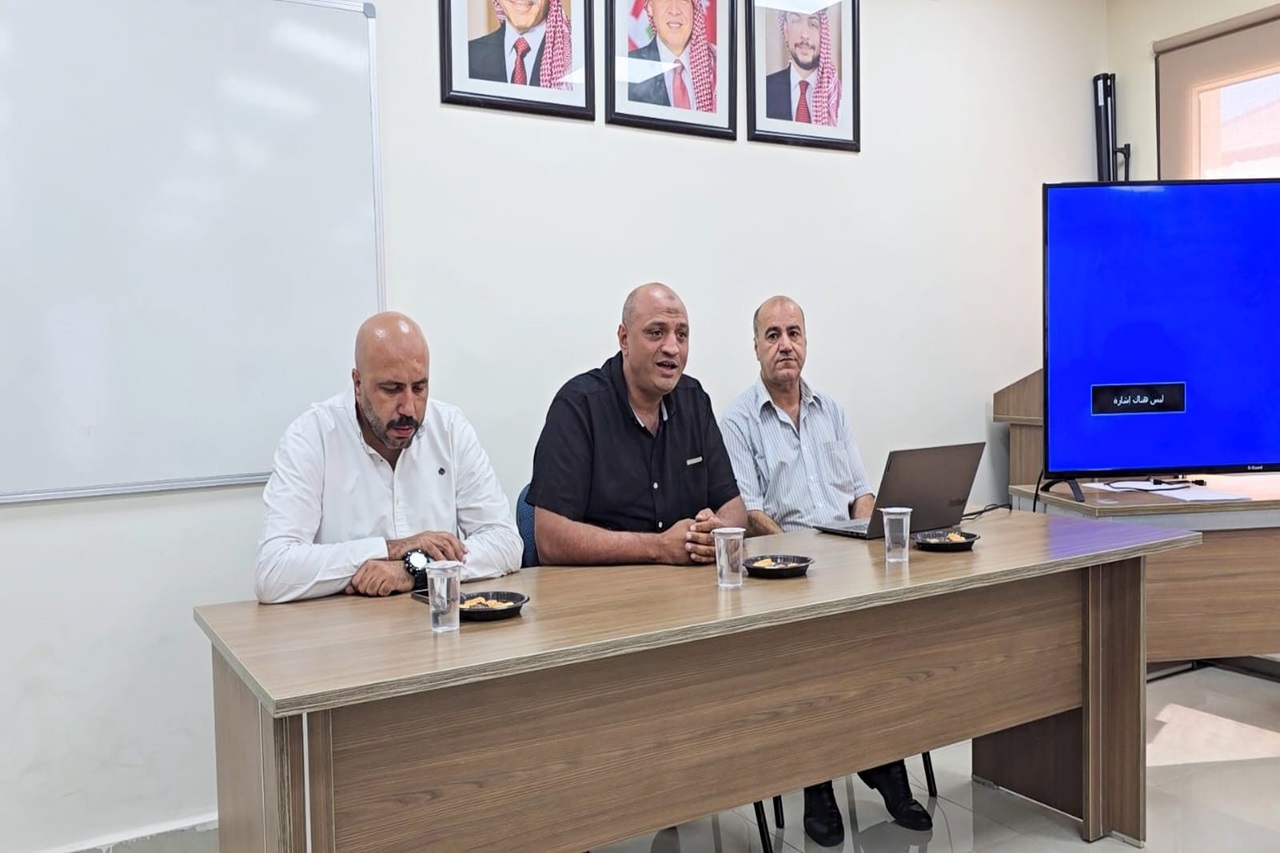 زيارة ميدانية لطلبة "هندسة العمارة" في جامعة عمان العربية إلى مدينة السلط لتعزيز المهارات التطبيقية والمعرفية2