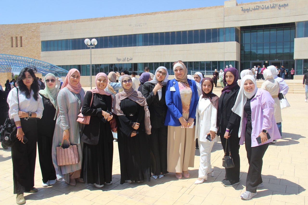 "عمان العربية" تسلط الضوء على تمكين المرأة في IEEE-Jordan WIE OPEN Day9