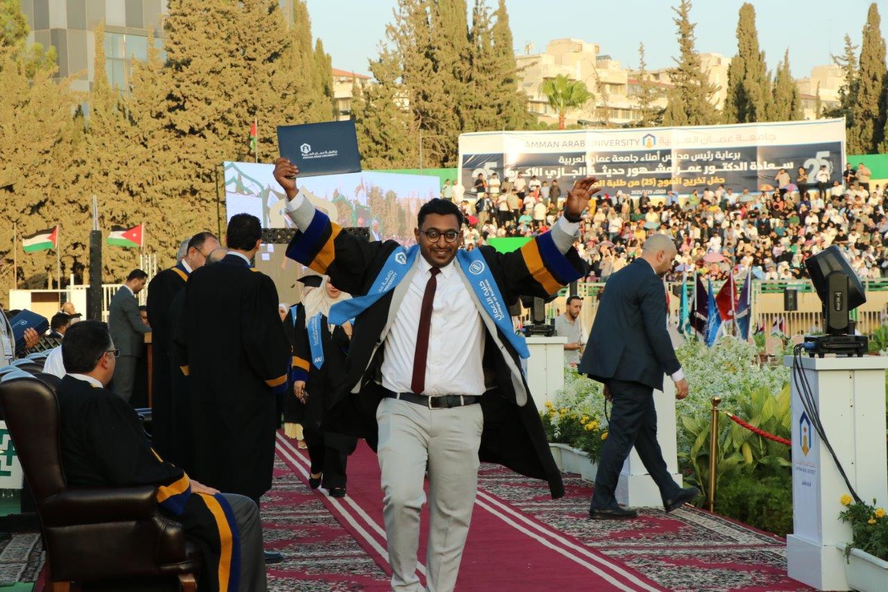 الجازي يرعى حفل تخريج الفوج الخامس والعشرين من طلبة جامعة عمان العربية65