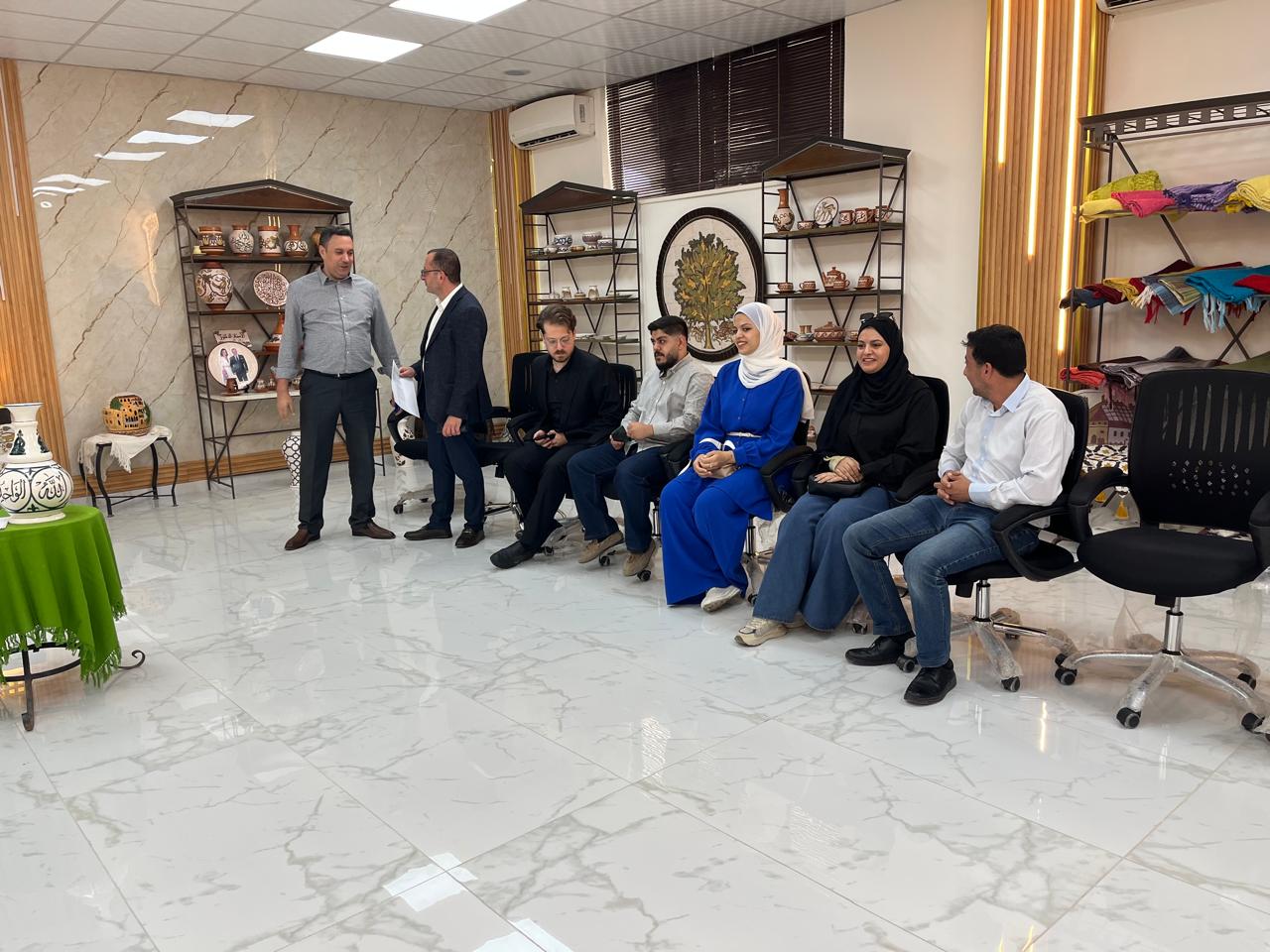 صيدلة "عمان العربية" تُعزز كفاءة طلبتها ببرنامج تطبيقي في الصناعات الدوائية6