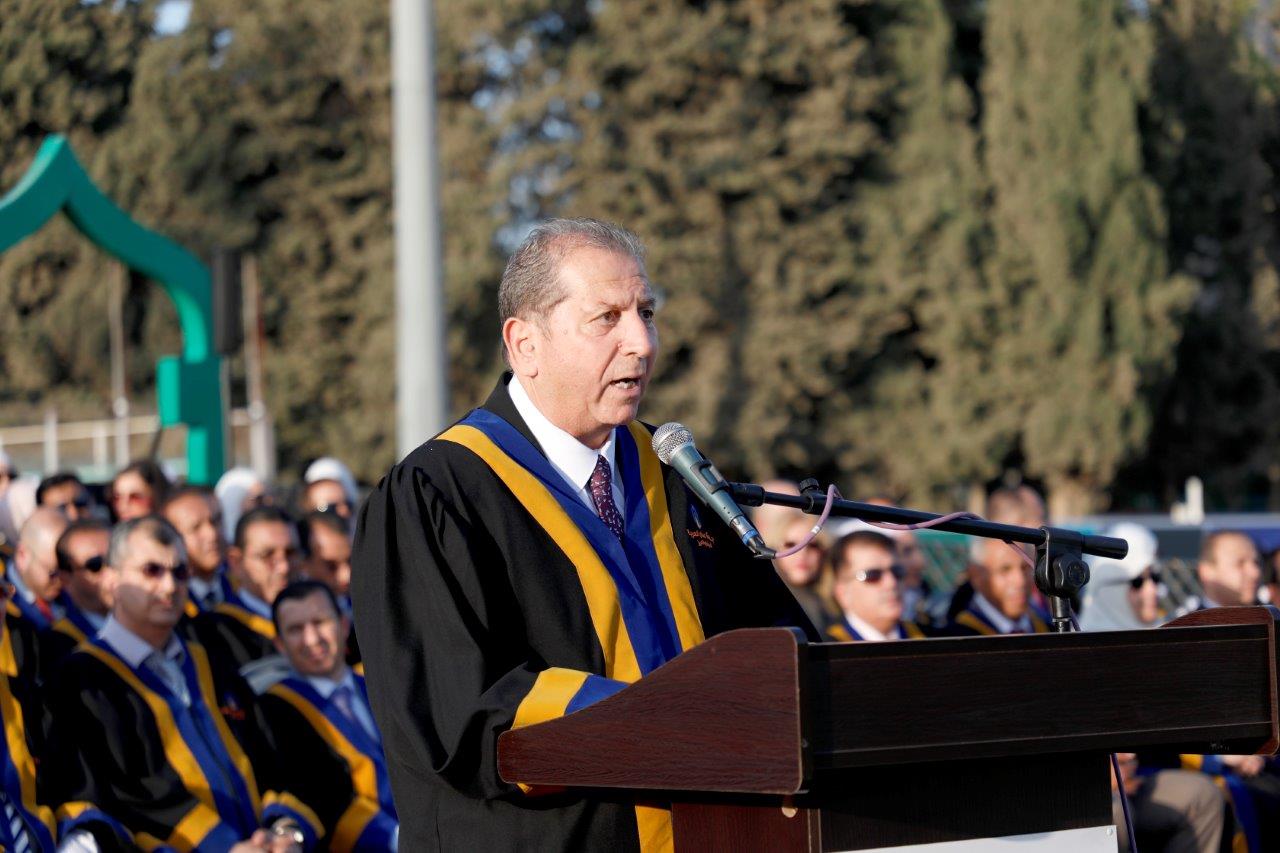 الجازي يرعى حفل تخريج الفوج الخامس والعشرين من طلبة جامعة عمان العربية16