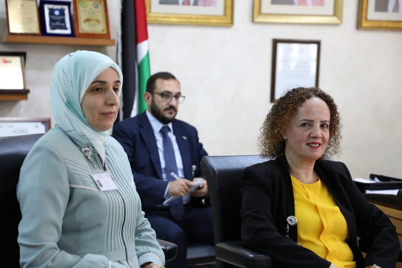 تعاون "عمان العربية" و"المنارة الإسلامية للتأمين" يفتح آفاق التدريب والتوظيف لطلبة كلية الأعمال5