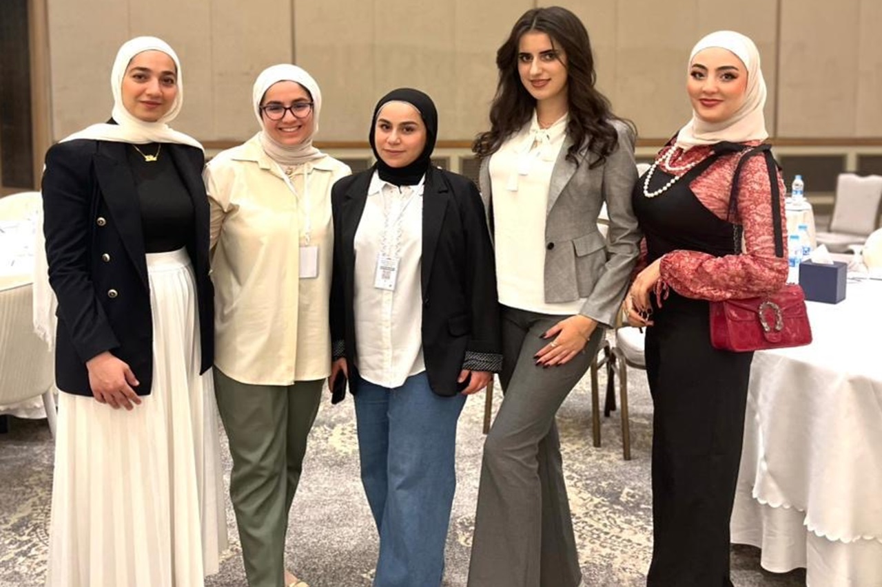 كلية الصيدلة في "عمان العربية" تشارك في المنتدى الصيدلاني الشبابي الأول في الأردن4