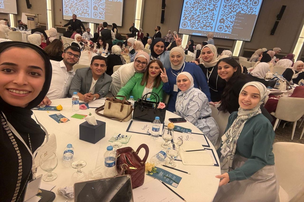 كلية الصيدلة في "عمان العربية" تشارك في المنتدى الصيدلاني الشبابي الأول في الأردن5