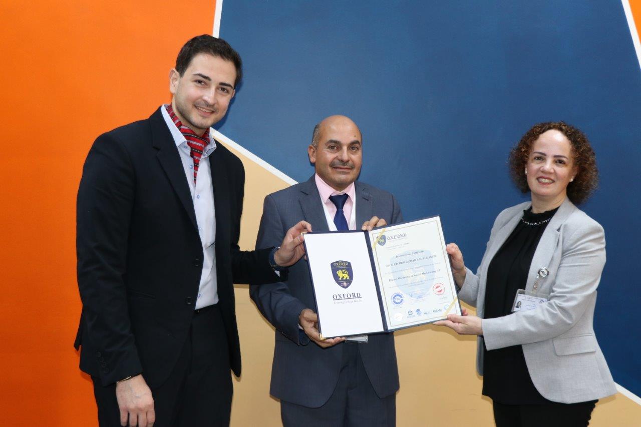 جامعة عمان العربية تنظم دورة تدريبية في التسويق الرقمي باستخدام الذكاء الاصطناعي5