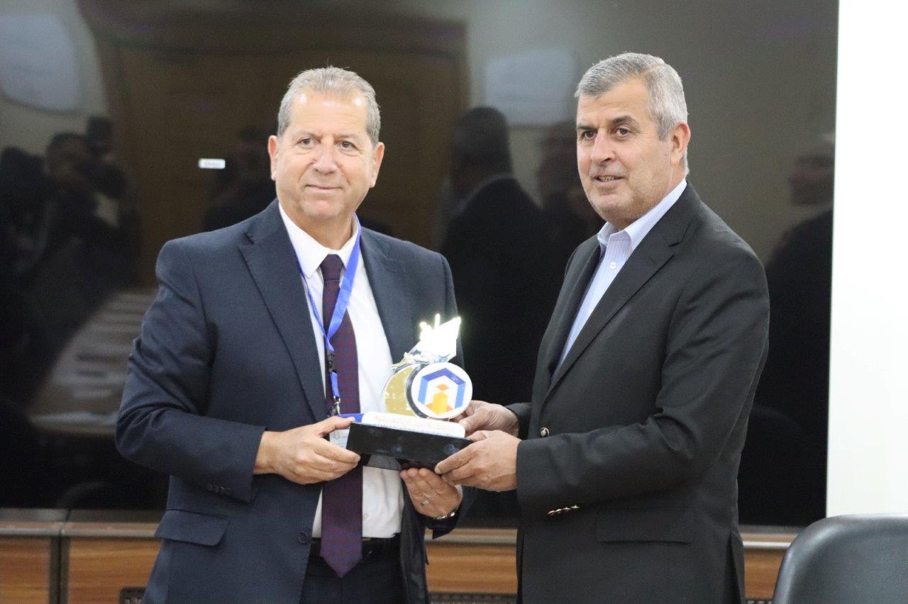 تعاون مشترك بين جامعة عمان العربية ووزارة الطاقة لتطوير البحث العلمي ودعم التحول نحو الطاقة المستدامة في الأردن12
