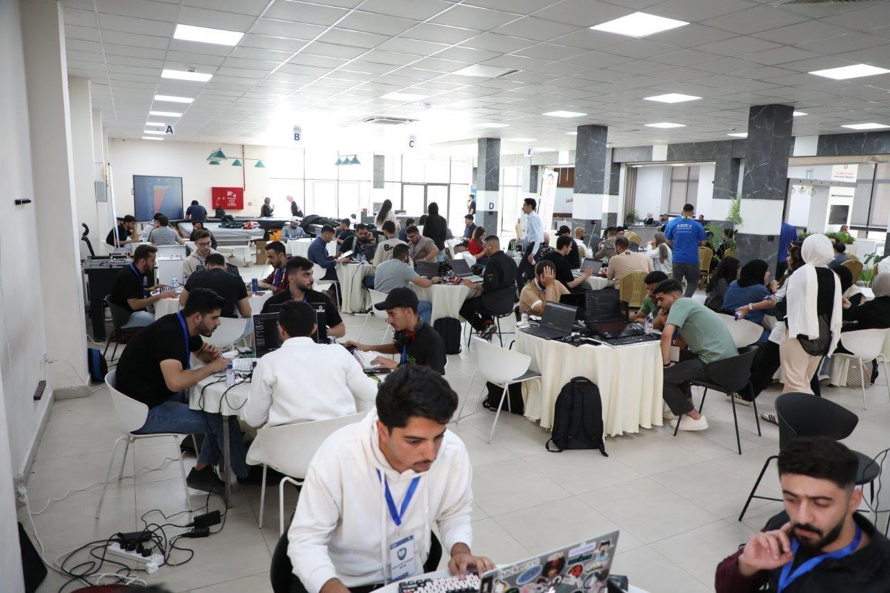 جامعة عمان العربية تختتم التحدي الأردني الأول للأمن السيبراني13