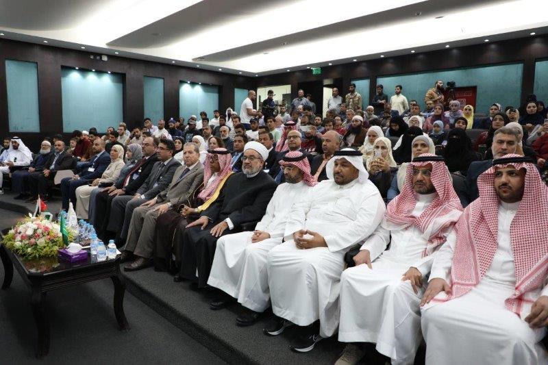 "عمان العربية" تختتم فعاليات ملتقى أهل القرآن الثاني برعاية مكتب المستشار الإسلامي بسفارة المملكة العربية السعودية في عمّان3