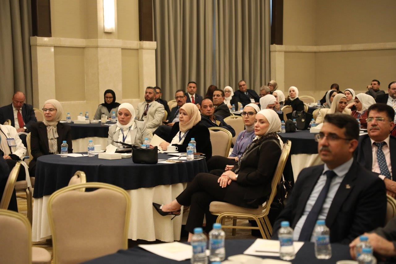 برعاية الأمين العام لاتحاد الجامعات العربية "عمّان العربية" تنظّم مؤتمرًا دوليًا لبحث أثر الحروب والنزاعات على التنمية المستدامة37