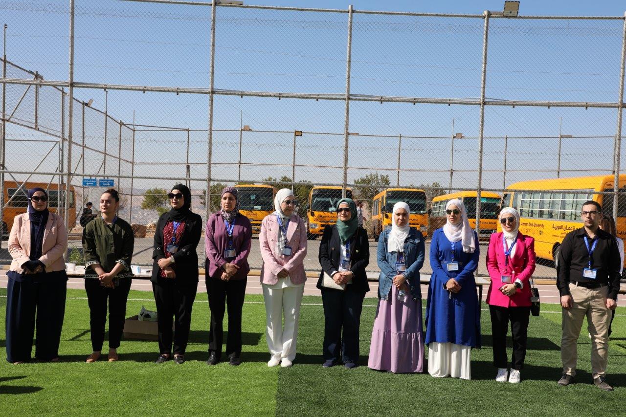 صيدلة "عمان العربية" تنظم اليوم الصحي لمنتسبيها تحت شعار "صحتك بتهمنا"6