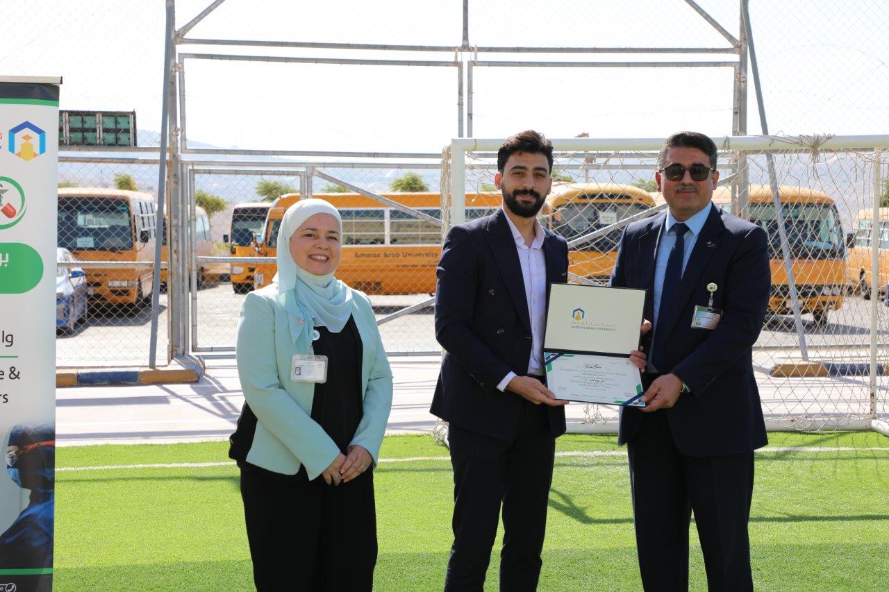 صيدلة "عمان العربية" تنظم اليوم الصحي لمنتسبيها تحت شعار "صحتك بتهمنا"9