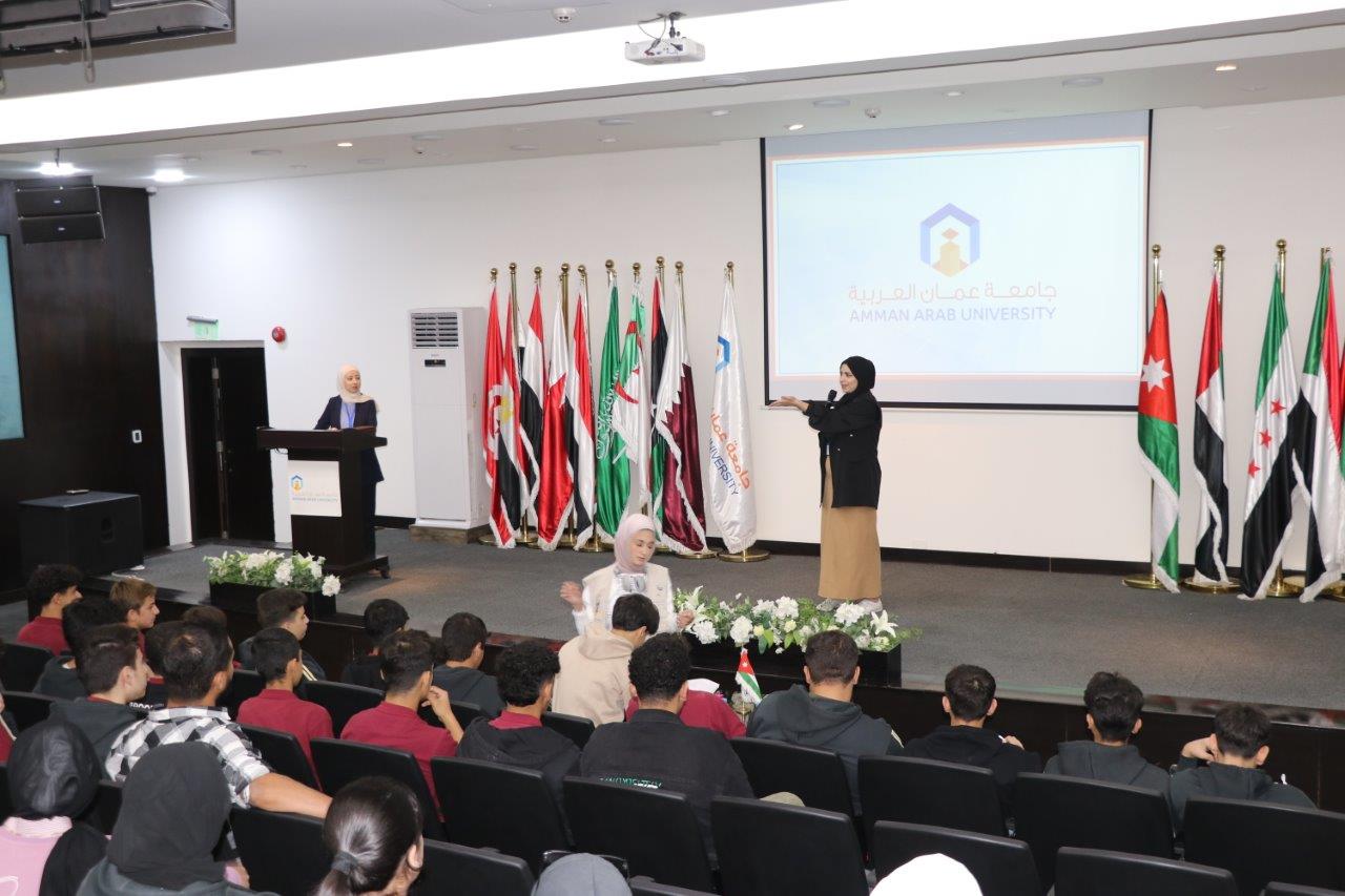 "عمان العربية" تستقبل طلبة مدرسة أكاديمية جسور المعرفة الدولية في إطار تعزيز دورها الأكاديمي1