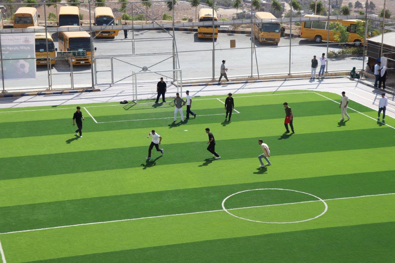 فريق طلبة كلية صيدلة "عمان العربية" يُتوج ببطولة كرة القدم على مستوى كليات الجامعة5