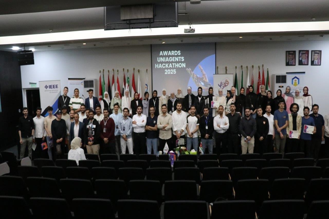 "عمان العربية" تستضيف الحفل الختامي لهاكاثون" UNI Agents" بمشاركة IEEE AAU ووفود من (24) دولة عربية23