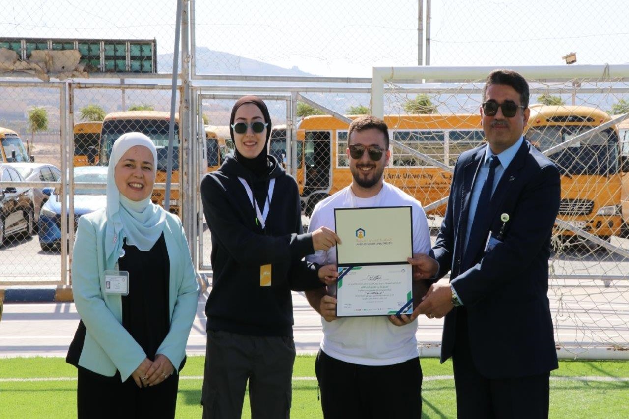 صيدلة "عمان العربية" تنظم اليوم الصحي لمنتسبيها تحت شعار "صحتك بتهمنا"25