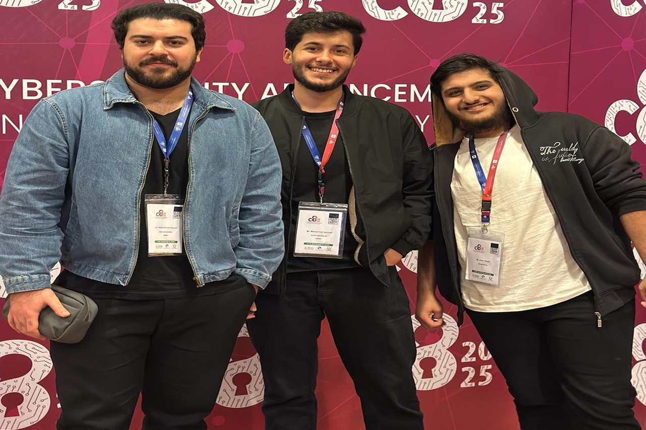 كلية تكنولوجيا المعلومات في "عمان العربية" تحصد المركز الثاني في مسابقة الاختراق الحي ضمن مؤتمر C8 20253