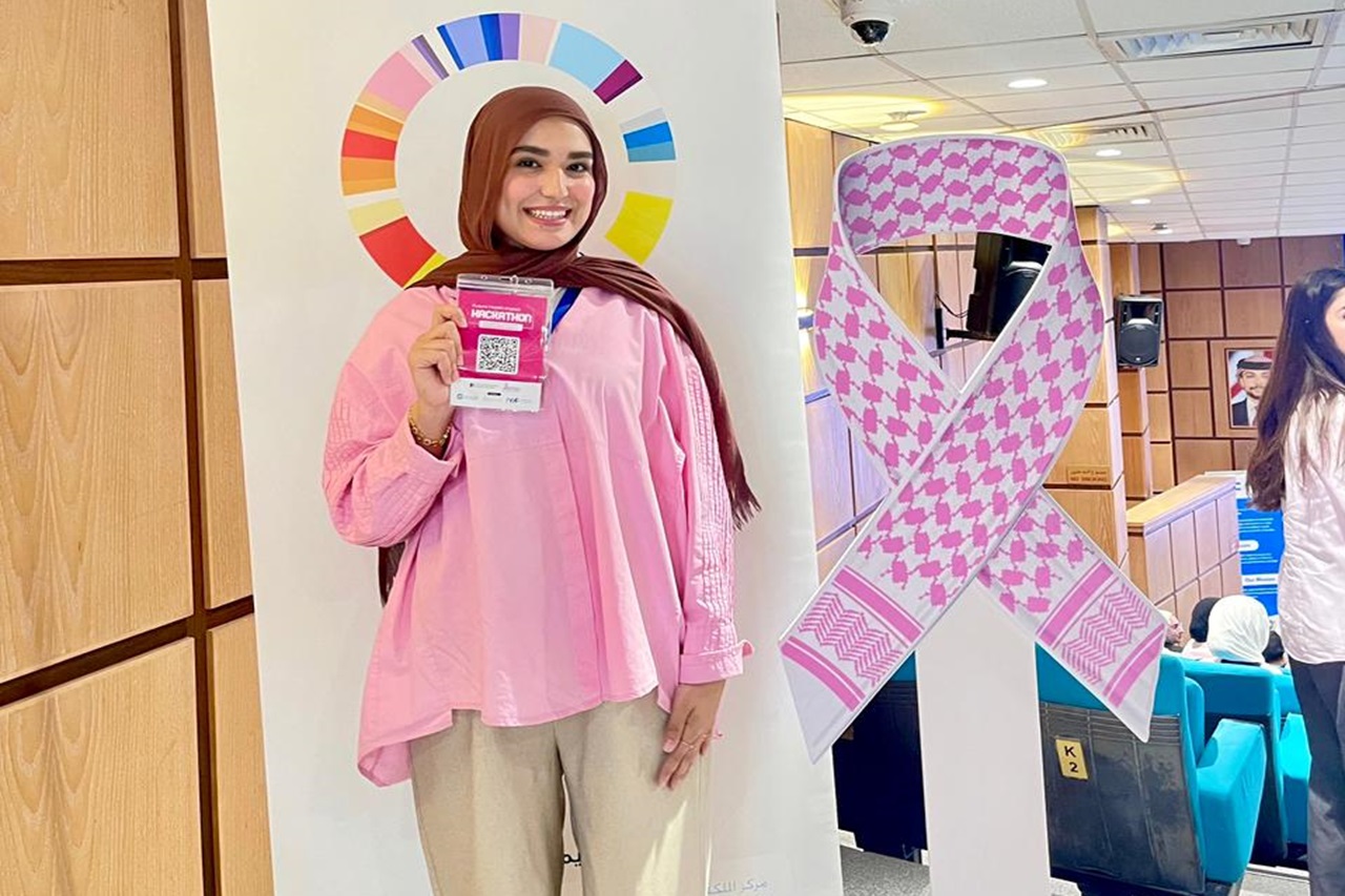 الطالبة لين نوفل من "عمان العربية" تحقق مركزًا متقدمًا في هاكاثون "التأثير في صحة المستقبل"1