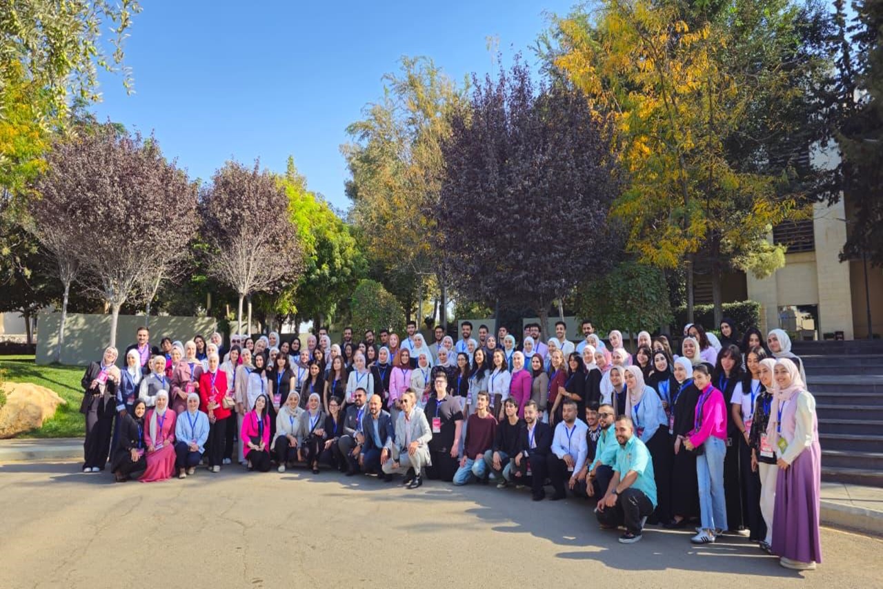 الطالبة لين نوفل من "عمان العربية" تحقق مركزًا متقدمًا في هاكاثون "التأثير في صحة المستقبل"2