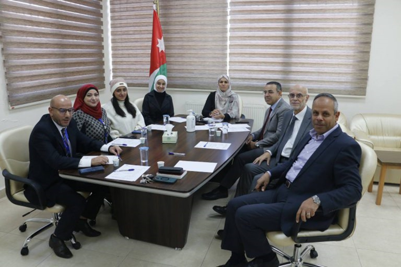 تكنولوجيا المعلومات في "عمان العربية" تعرض مشروعًا رياديًا لتوظيف الذكاء الاصطناعي في تحسين كتابة الخط العربي1