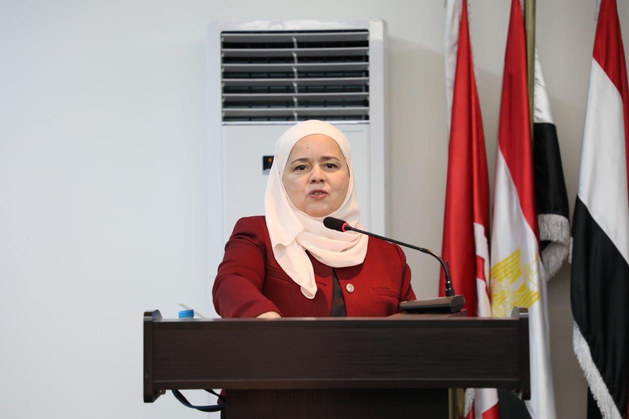 كلية الصيدلة في جامعة عمان العربية تكرّم طلبتها المتفوقين والمتميزين في الأنشطة اللامنهجية1