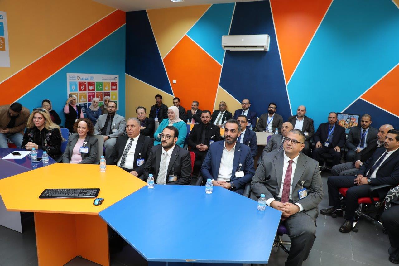 جامعة عمان العربية تكرم المشاركين في فعاليات اسبوع الريادة العالمي 20252