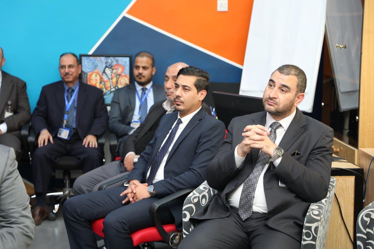 جامعة عمان العربية تكرم المشاركين في فعاليات اسبوع الريادة العالمي 20254