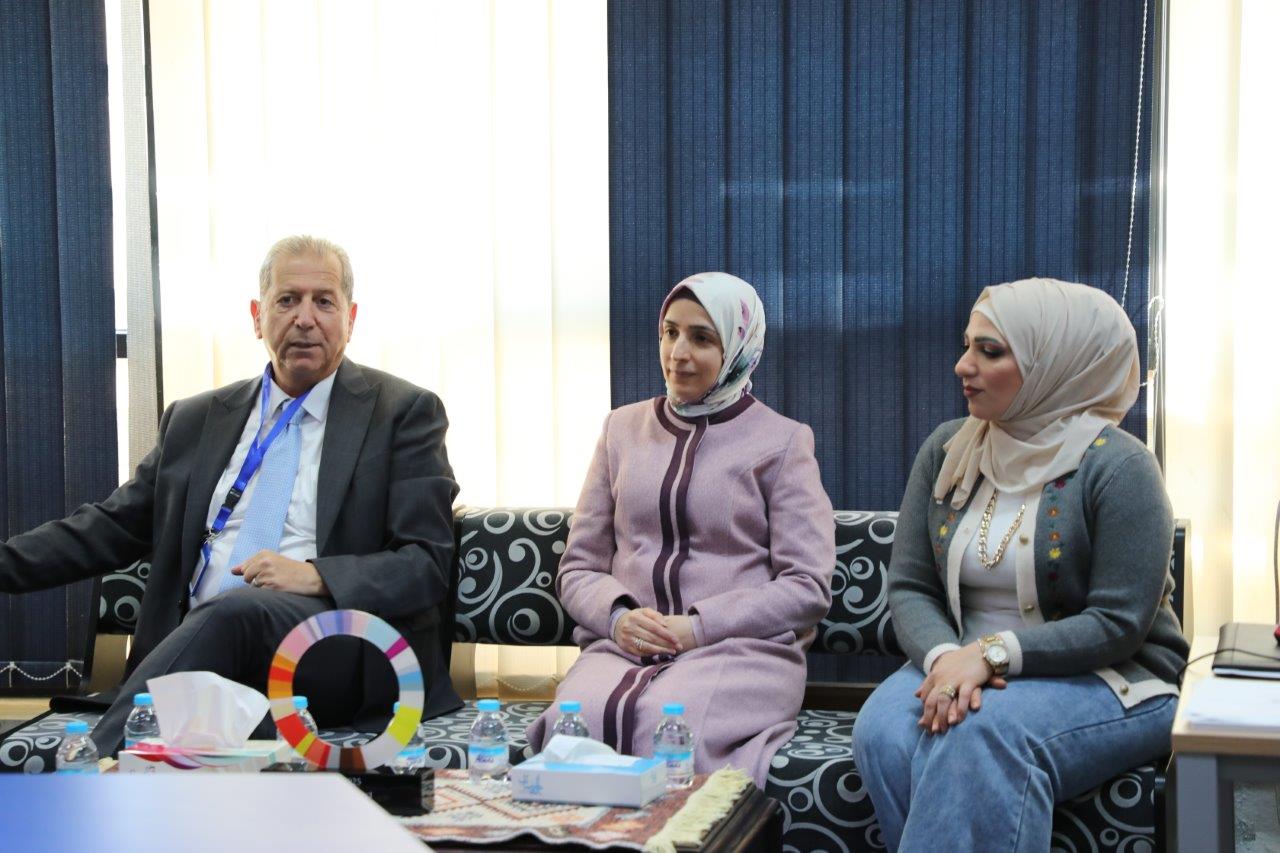 جامعة عمان العربية تكرم المشاركين في فعاليات اسبوع الريادة العالمي 202510