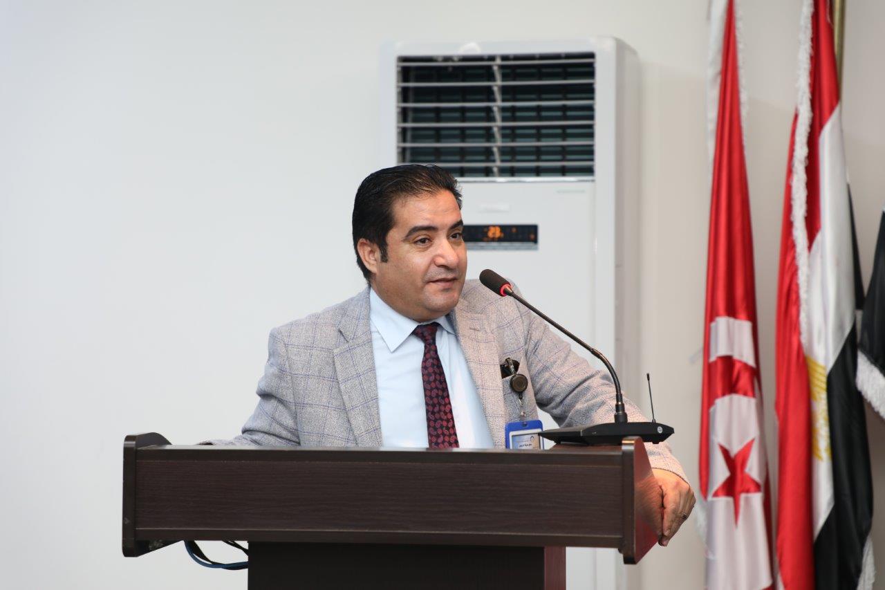 الدكتورة هيفاء النجار تحاضر في جامعة عمّان العربية حول دور الأسرة والتعليم في تمكين المرأة15