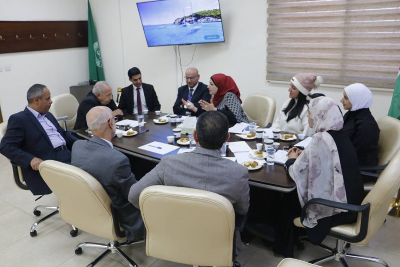 تكنولوجيا المعلومات في "عمان العربية" تعرض مشروعًا رياديًا لتوظيف الذكاء الاصطناعي في تحسين كتابة الخط العربي3