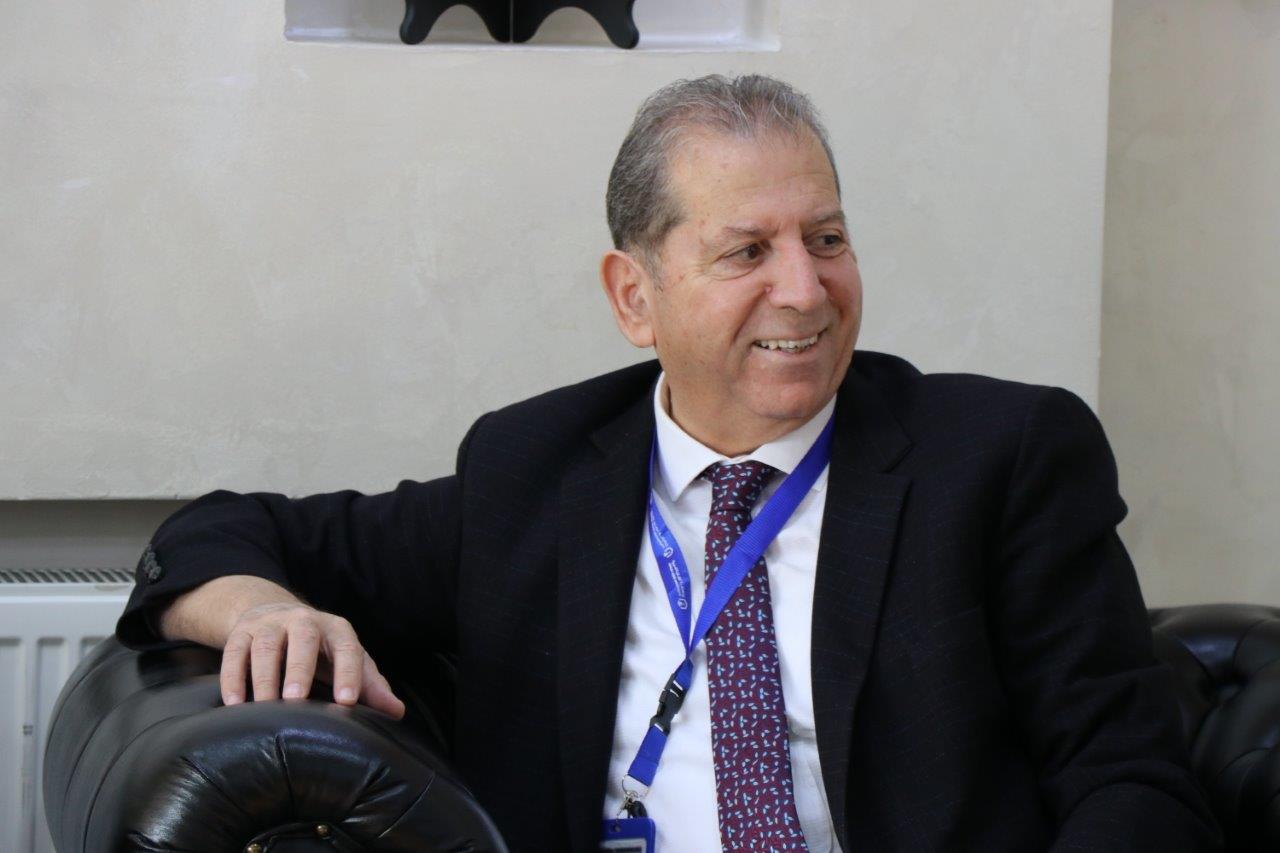 رئيس جامعة عمّان العربية يستقبل وفدًا من بلدية بيرين2