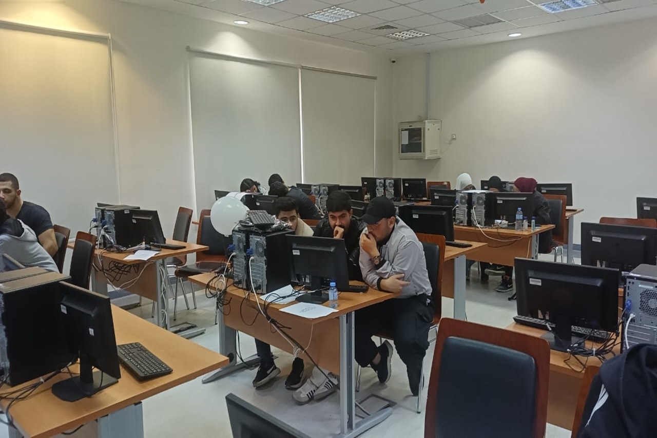 جامعة عمان العربية تشارك في النسخة الثالثة من مسابقة Robbing Balloons2