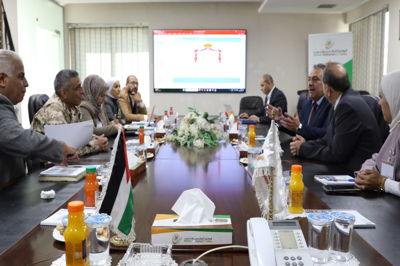 وفد من جامعة عمان العربية يزور الشركة الوطنية للتشغيل والتدريب لبحث تعزيز التعاون المشترك2