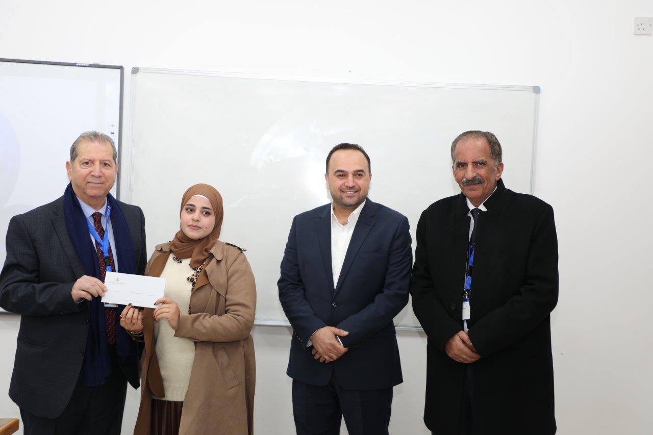 كلية الهندسة في جامعة عمان العربية تكرم طلبتها الأوائل4