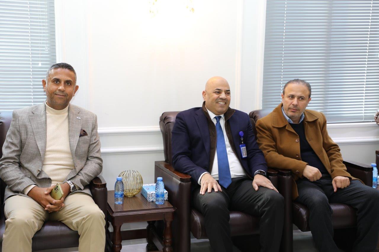 جامعة عمان العربية توقّع مذكرة تعاون مع بلدية بيرين لتعزيز التنمية المجتمعية3