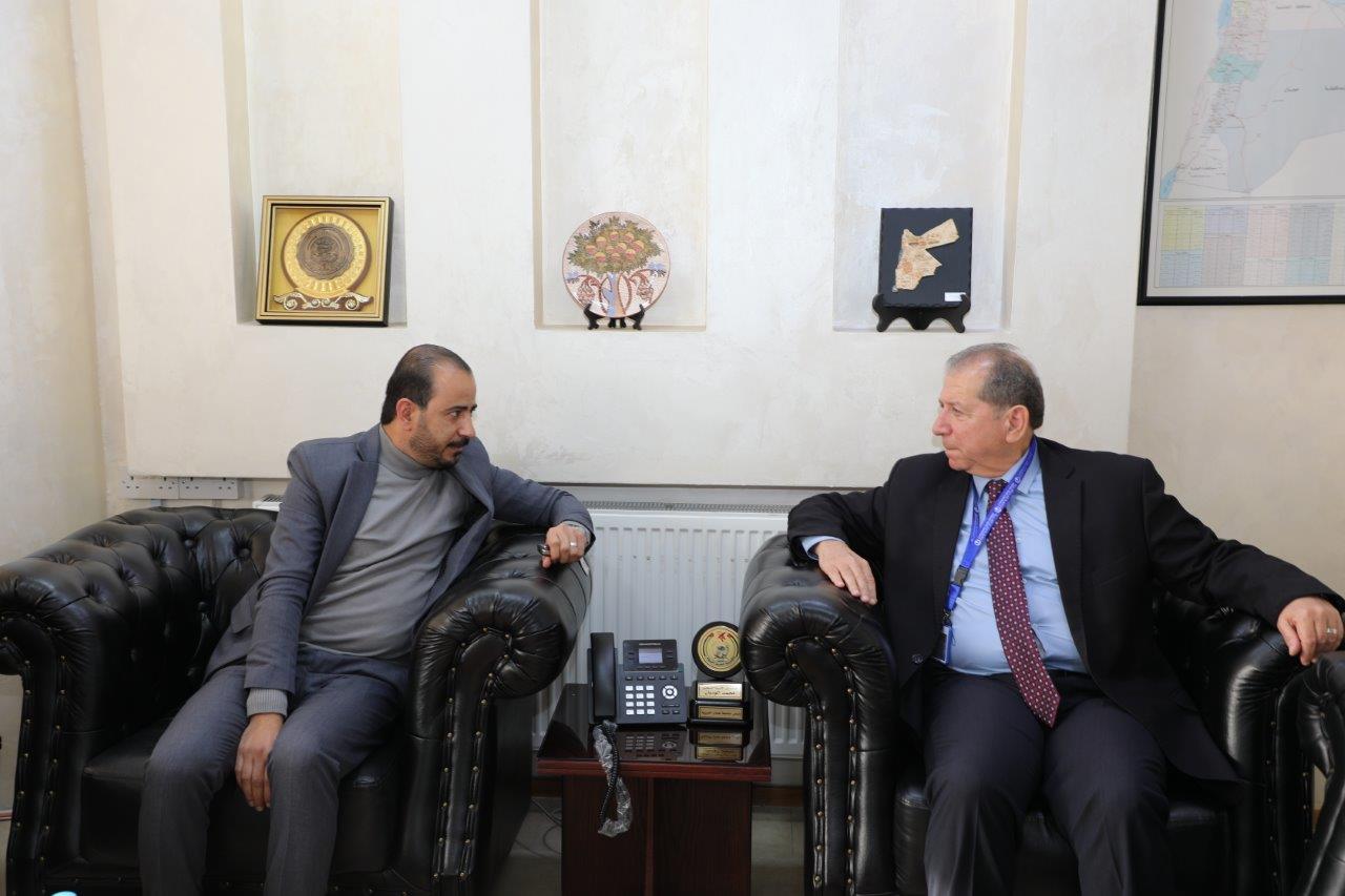 اتفاقية تعاون بين "عمان العربية" وأكاديمية "معاً نستطيع" في مجال التدريب2