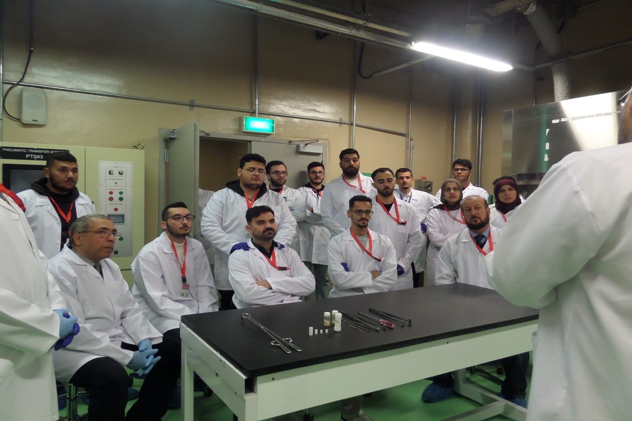 طلبة قسم هندسة الطاقة المتجددة في "عمان العربية" يزورون المفاعل النووي الأردني للبحوث والتدريب6