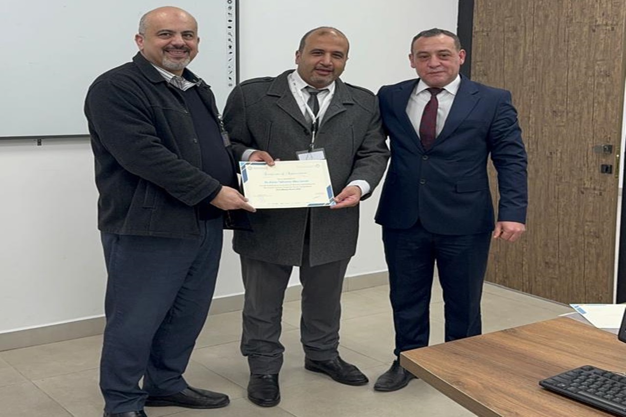 كلية تكنولوجيا المعلومات في "عمان العربية" تنظّم النسخة الرابعة من مسابقة "الرسالة في خمس دقائق" لطلبة الدراسات العليا10