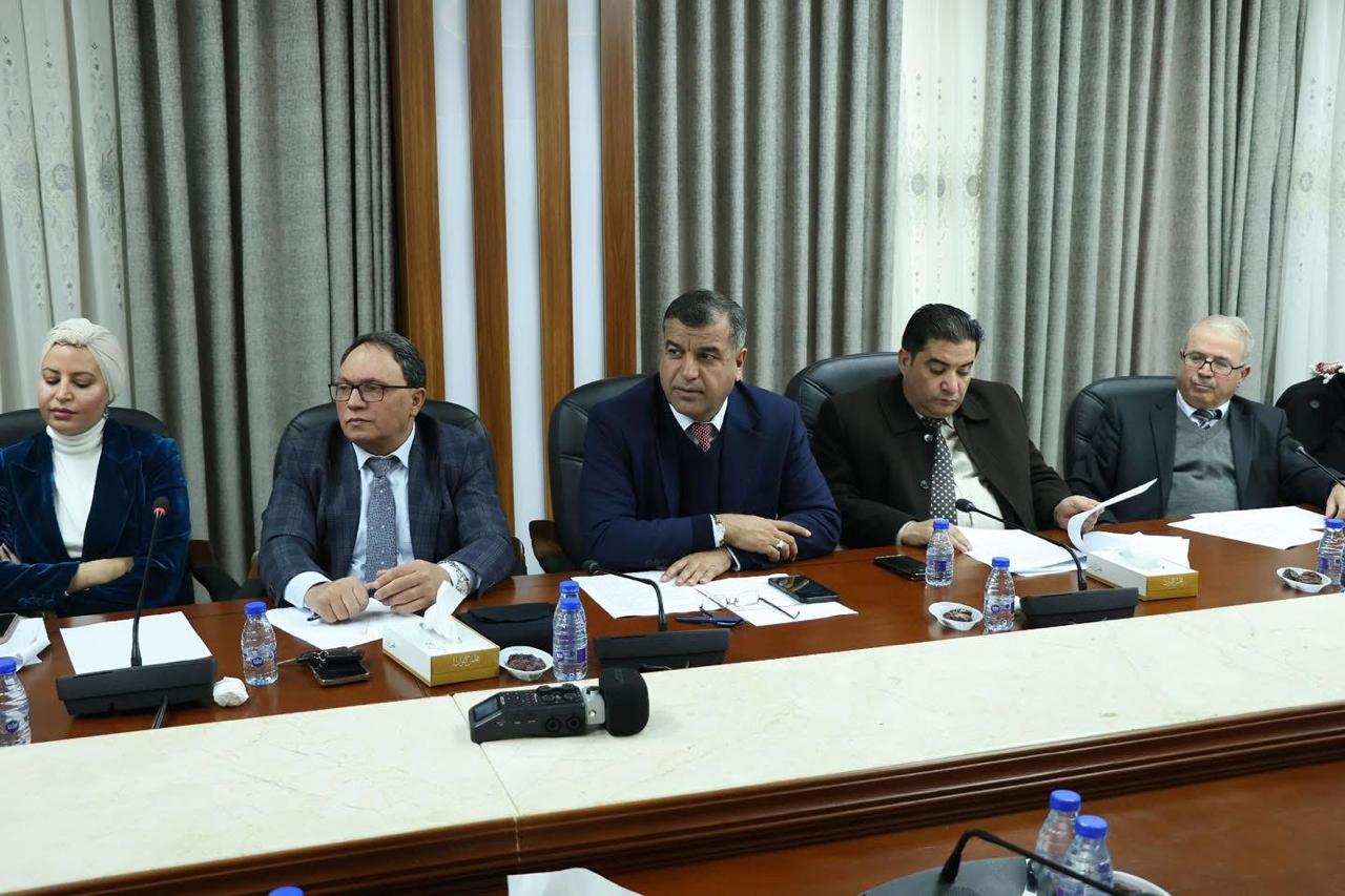 جامعة عمان العربية تشارك في اجتماع لجنة الشباب والرياضة في مجلس النواب الأردني1