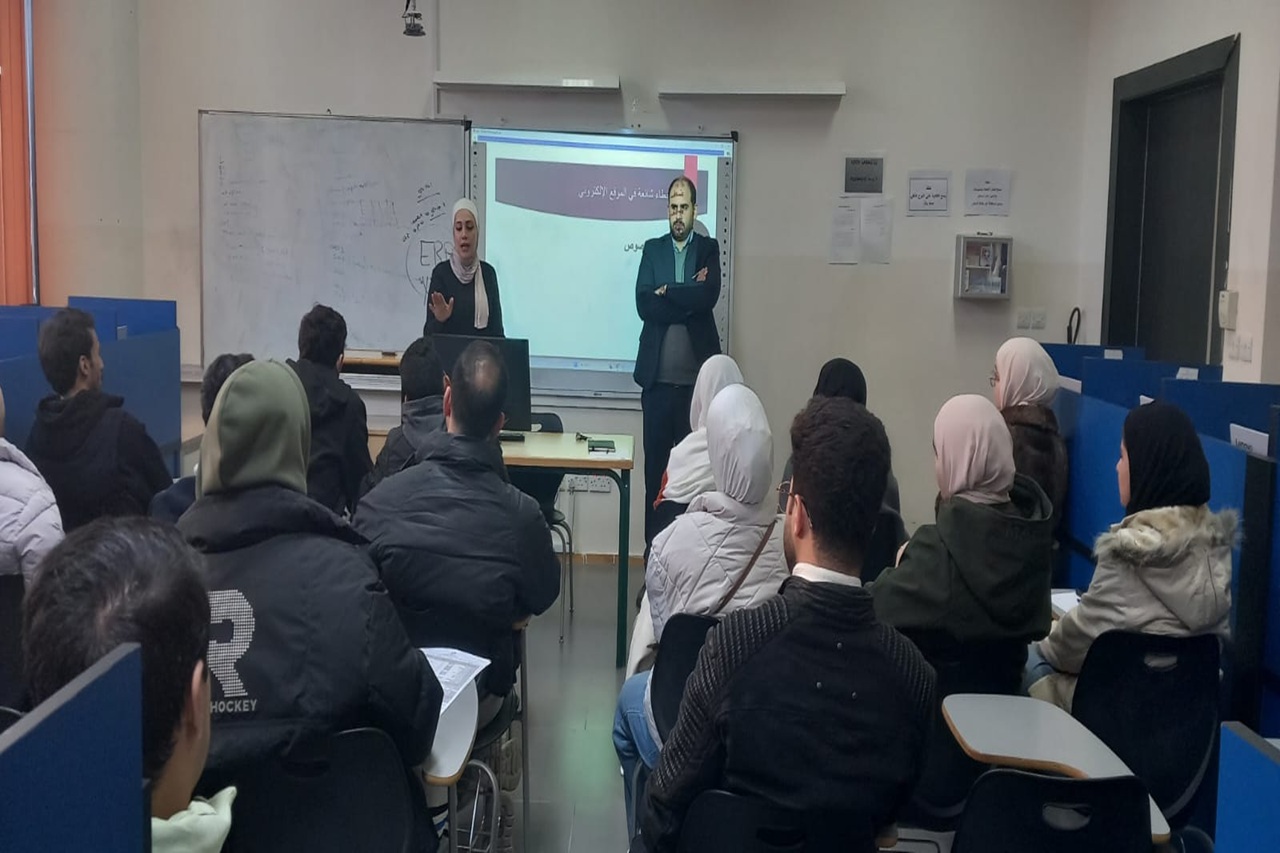 كلية الأعمال في جامعة عمان العربية تسلط الضوء على قصة نجاح خريجتها إسراء المومني2