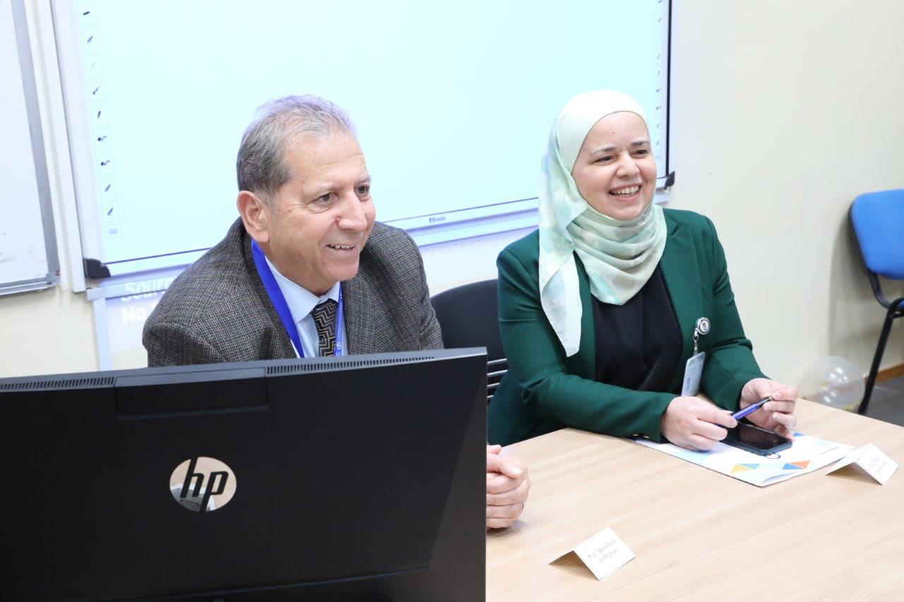 جامعة عمان العربية تحتفي بتخريج الدفعة الأولى من ماجستير اليقظة الدوائية والشؤون التنظيمية20