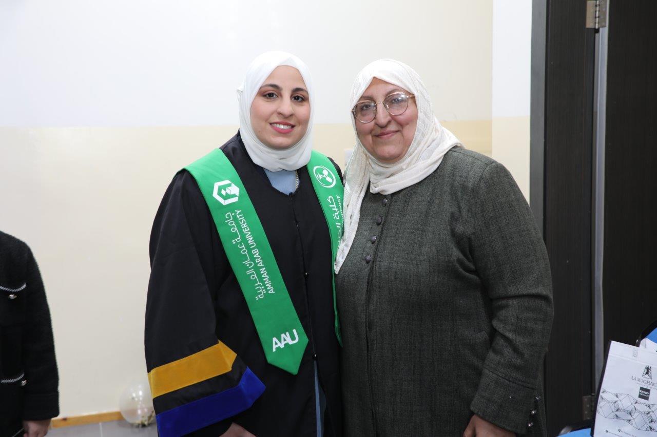 جامعة عمان العربية تحتفي بتخريج الدفعة الأولى من ماجستير اليقظة الدوائية والشؤون التنظيمية28