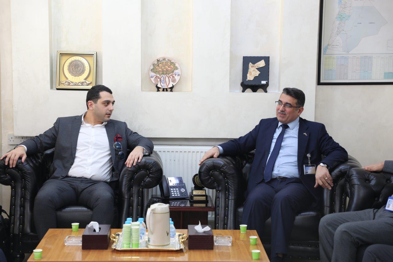 جامعة عمان العربية و" حق - HAQQ " نحو تعاون استراتيجي في التقنيات القانونية والذكاء الاصطناعي1