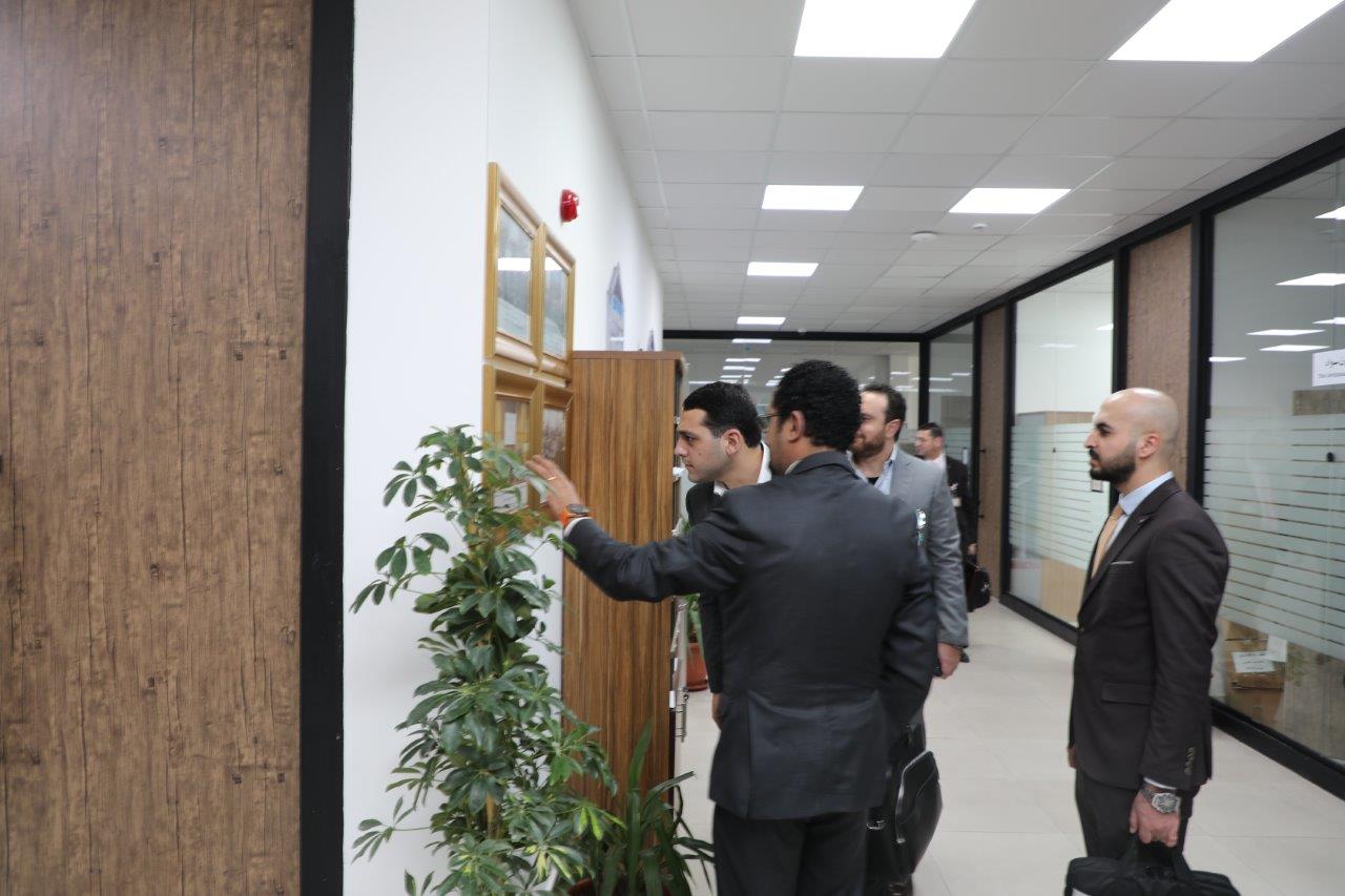 جامعة عمان العربية و" حق - HAQQ " نحو تعاون استراتيجي في التقنيات القانونية والذكاء الاصطناعي8