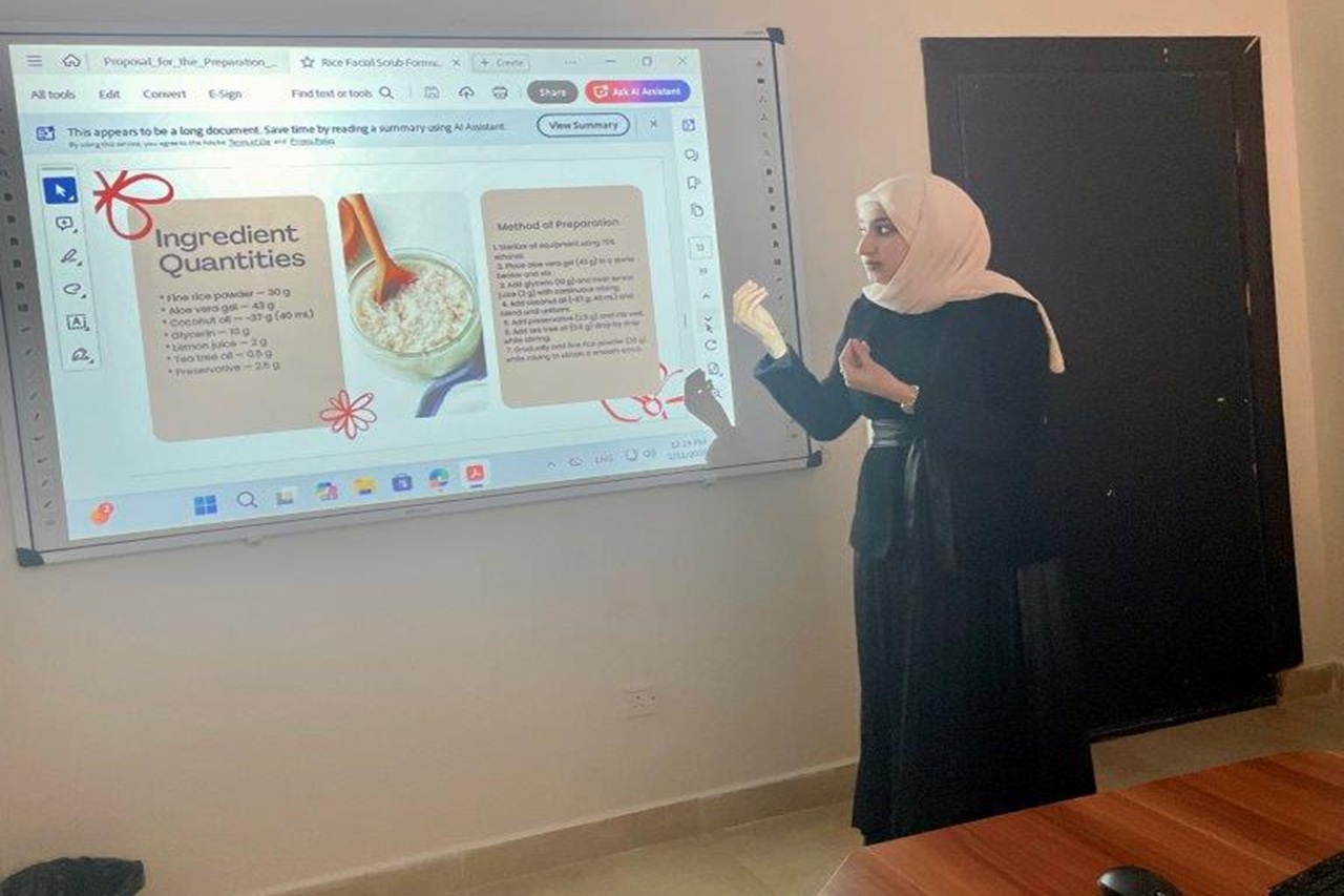 طلبة كلية الصيدلة في "عمان العربية" يحولون المعرفة النظرية إلى منتجات صيدلانية وتجميلية مبتكرة9