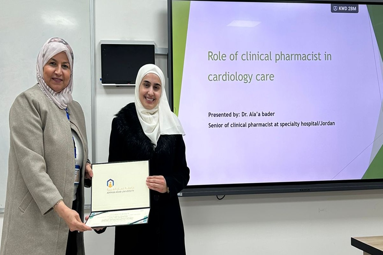 كلية الصيدلة في "عمان العربية" تستضيف ورشة علمية متخصصة حول "دور الصيدلي السريري"2