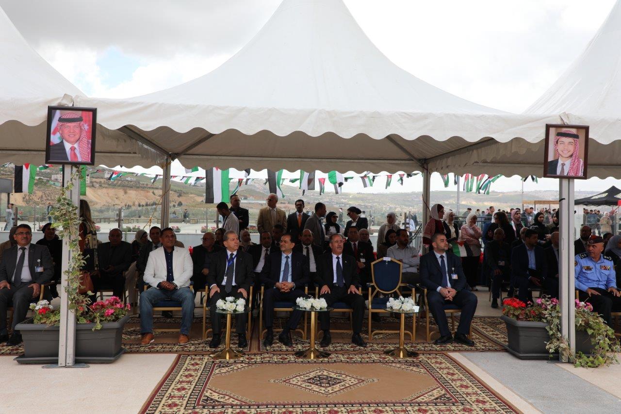 جامعة عمان العربية تُحيي ذكرى الكرامة الخالدة ويوم العلم الأردني في مشهد وطني يجسّد معاني العزة والانتماء22